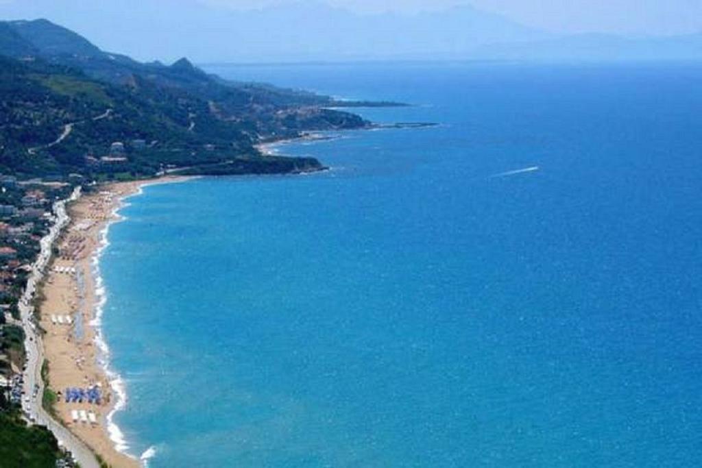 Villa Giovanni Paralia Vrachou Bagian luar foto
