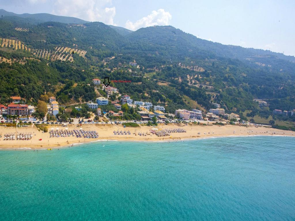 Villa Giovanni Paralia Vrachou Bagian luar foto