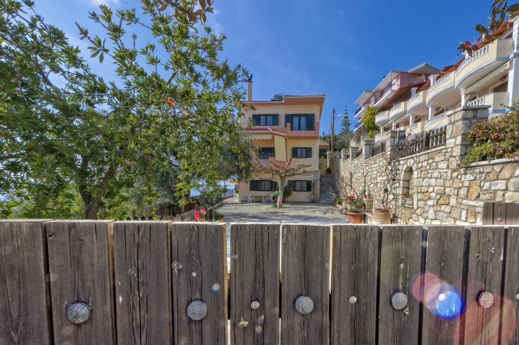 Villa Giovanni Paralia Vrachou Bagian luar foto