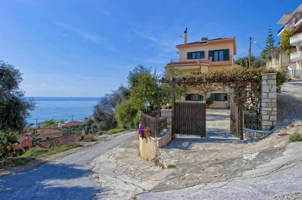 Villa Giovanni Paralia Vrachou Bagian luar foto