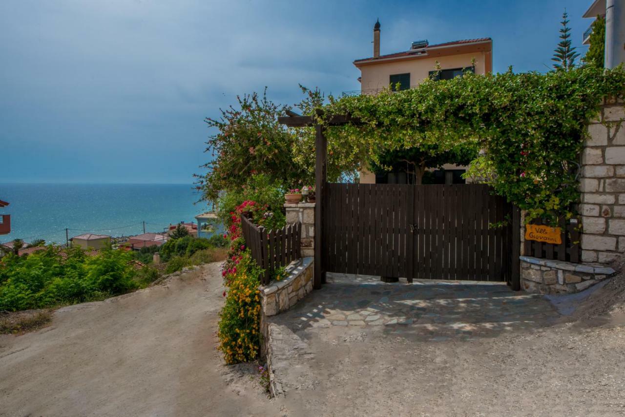 Villa Giovanni Paralia Vrachou Bagian luar foto