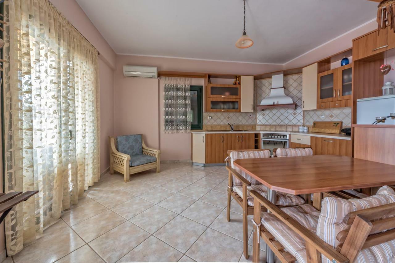 Villa Giovanni Paralia Vrachou Bagian luar foto