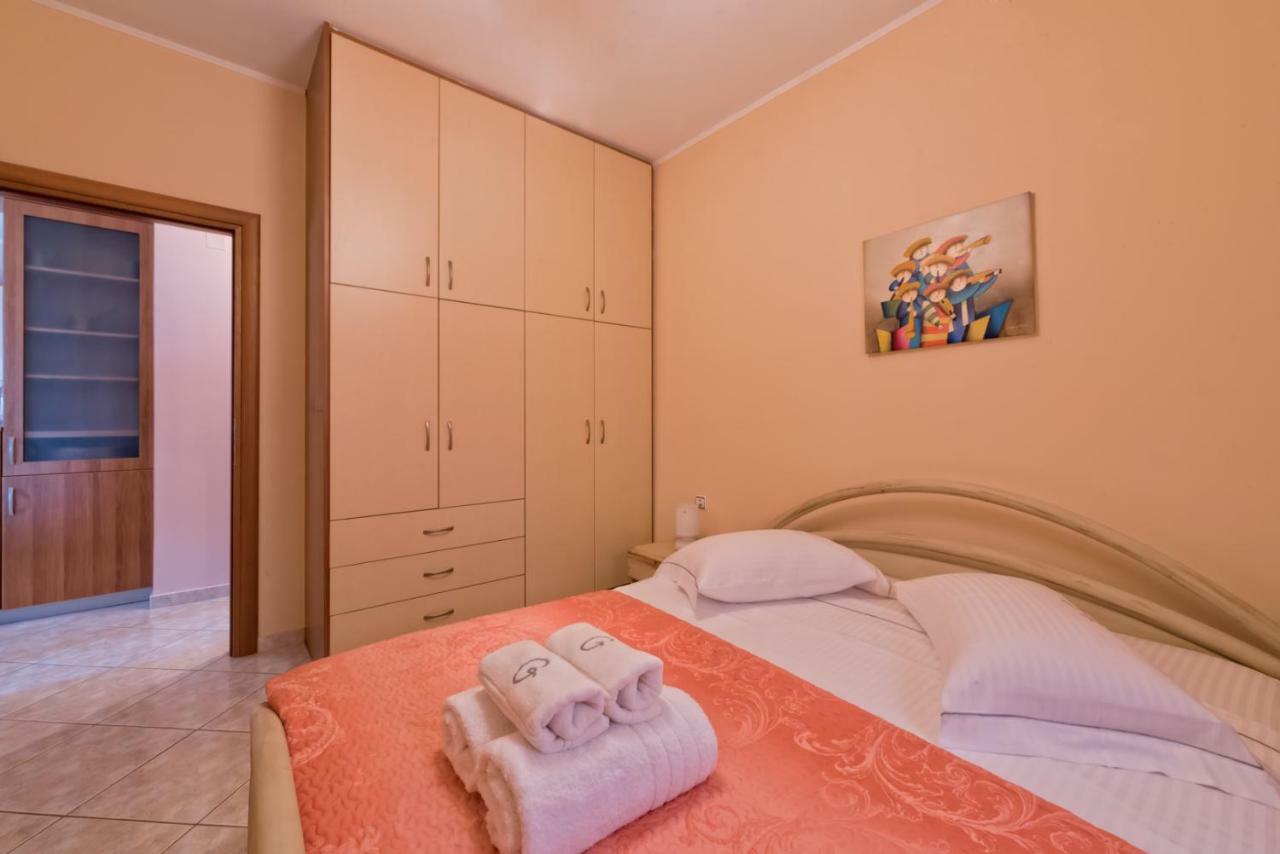 Villa Giovanni Paralia Vrachou Bagian luar foto