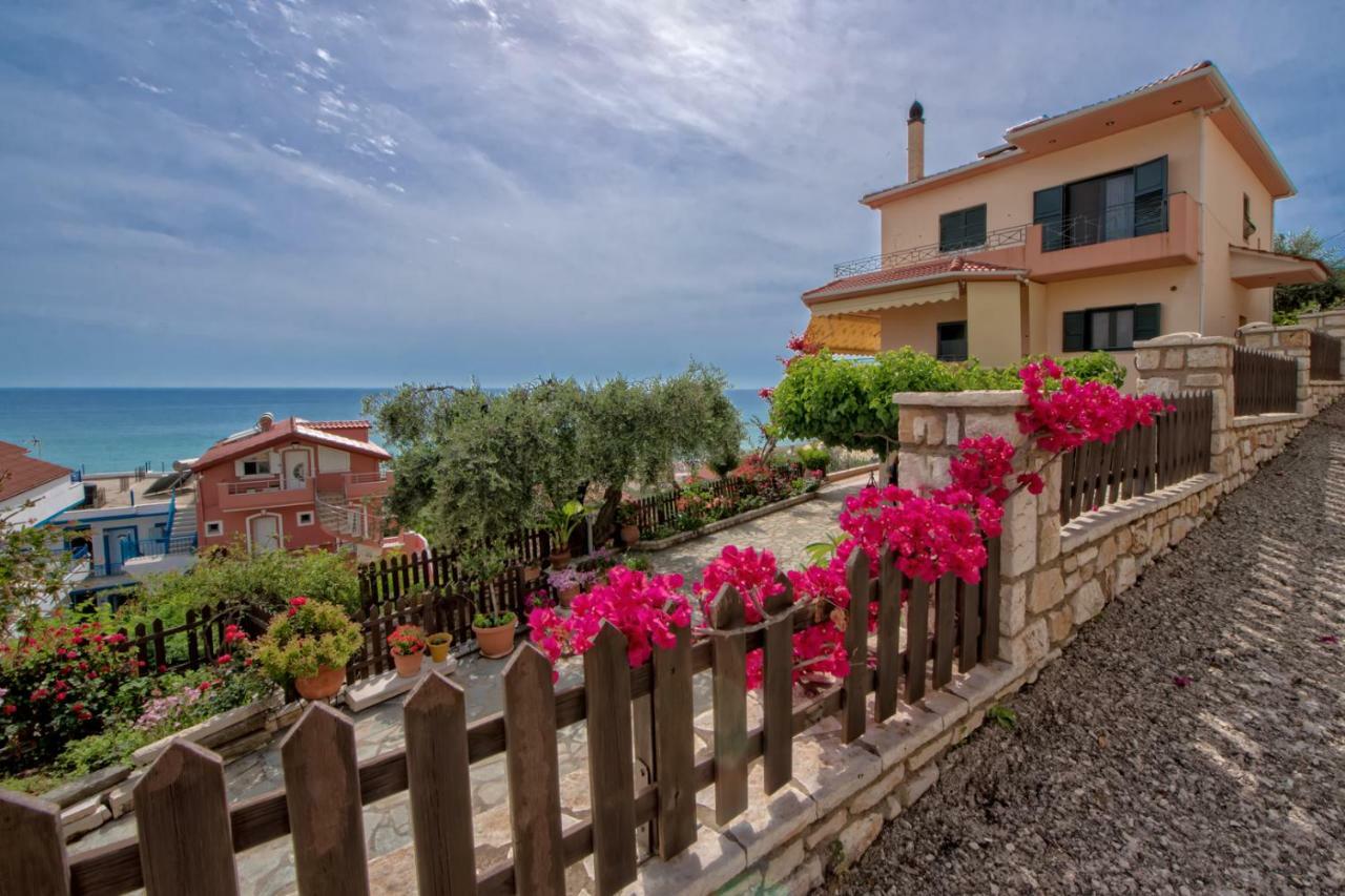 Villa Giovanni Paralia Vrachou Bagian luar foto