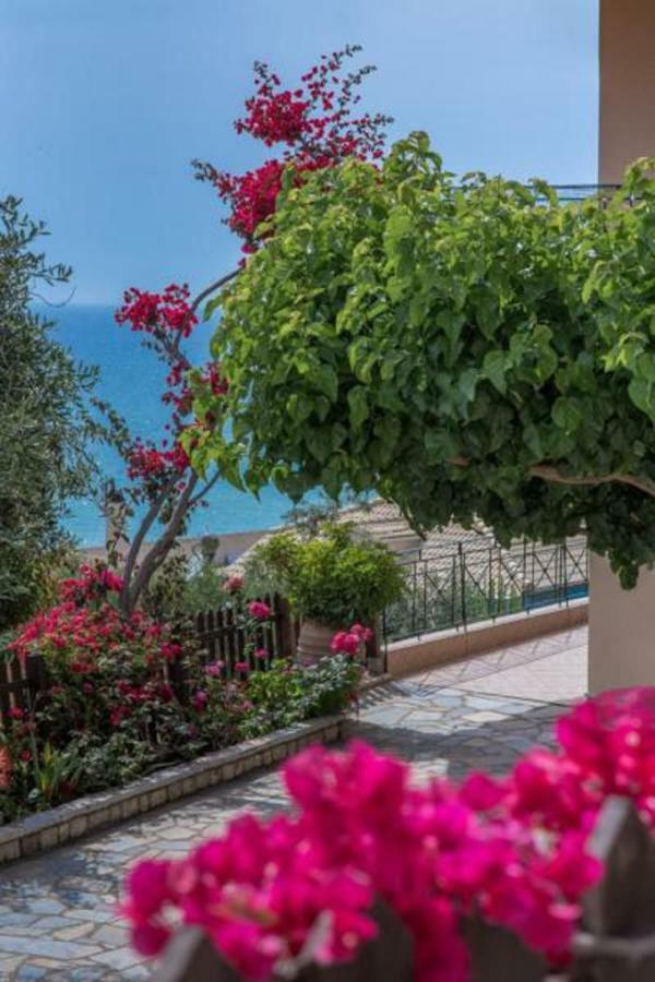 Villa Giovanni Paralia Vrachou Bagian luar foto