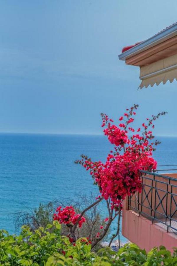 Villa Giovanni Paralia Vrachou Bagian luar foto